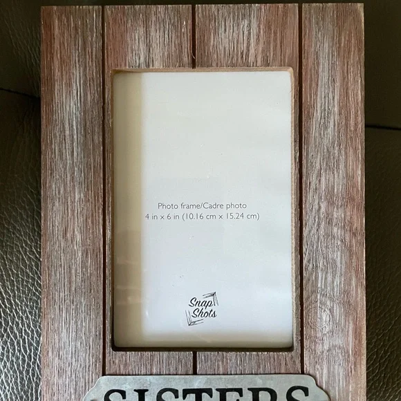 Enesco Rustic Sisters Photo Frame - Picture 4 of 12